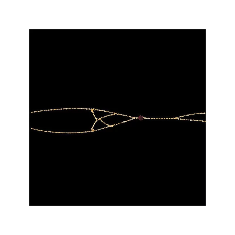 18 carat light yellow gold bracelet with garnet.