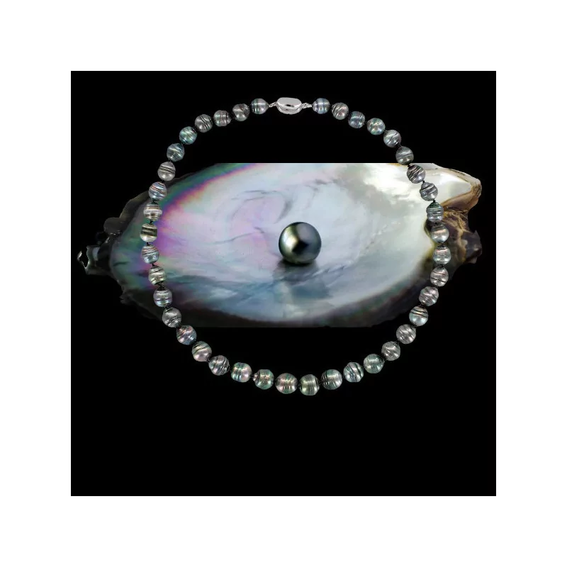 Tahitian cultured pearl necklace Tahitian cultured pearl necklace