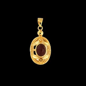 Pendentif Ajouré Cartes Plaqué or bijouxcreoles.com