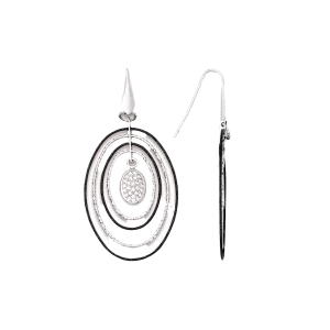 Oval-shaped earrings