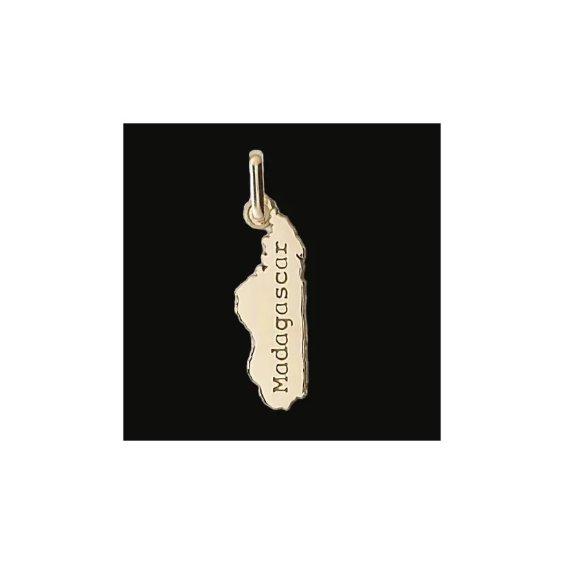 Madagascar Engraved Yellow Gold Pendant Madagascar Engraved Yellow Gold Pendant