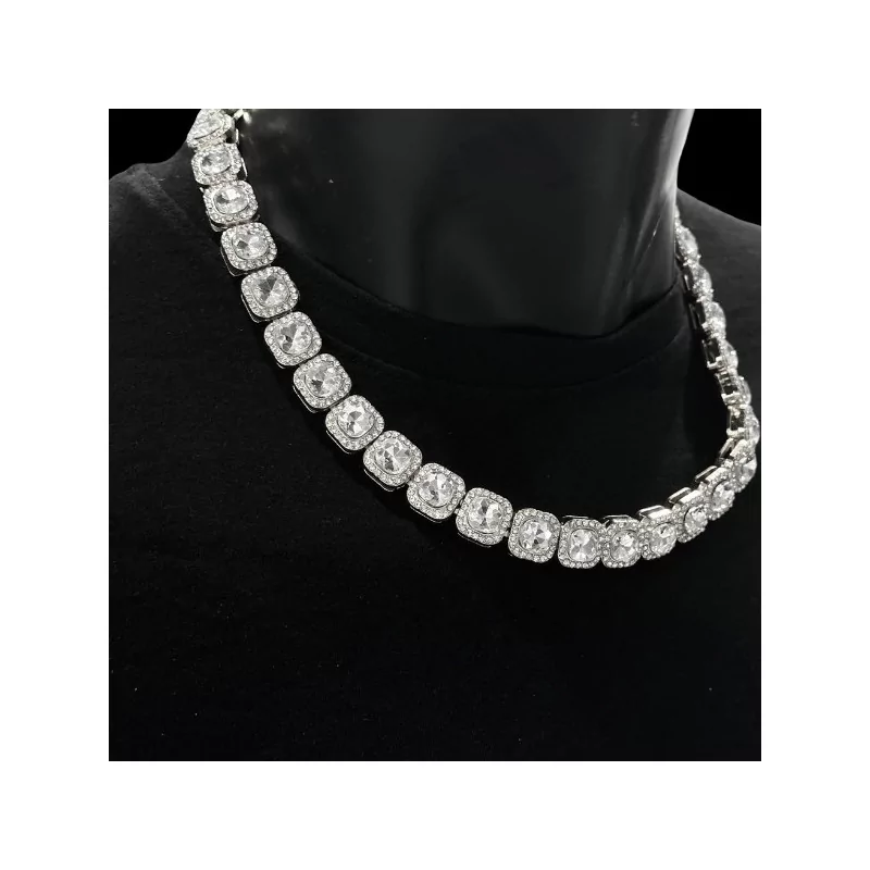 Tennis chain necklace with cubic zirconia stone