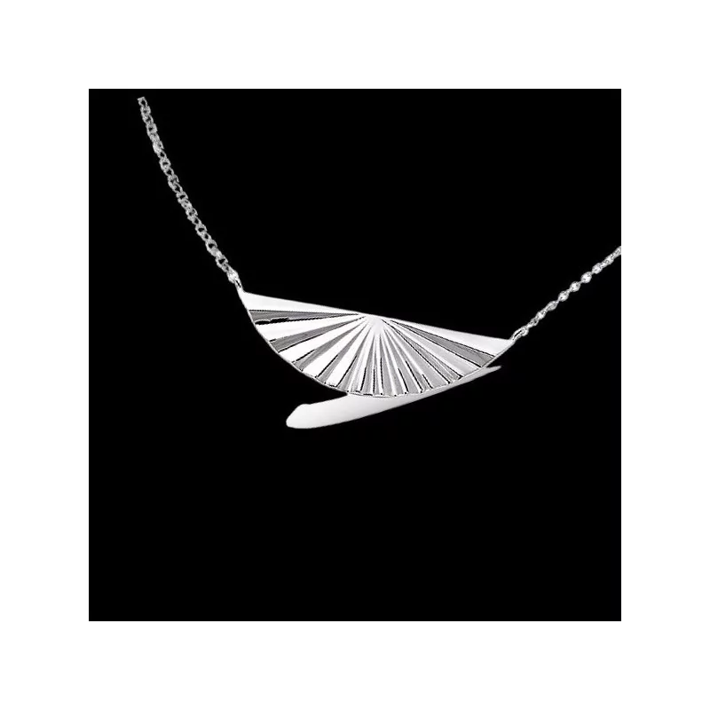 Smooth Fan Silver Necklace
